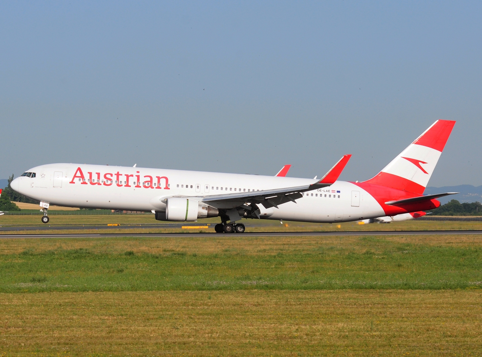 OE-LAE - 767-3Z9(ER)(WL) - Austrian Airlines - VIE - 26-06-2025b