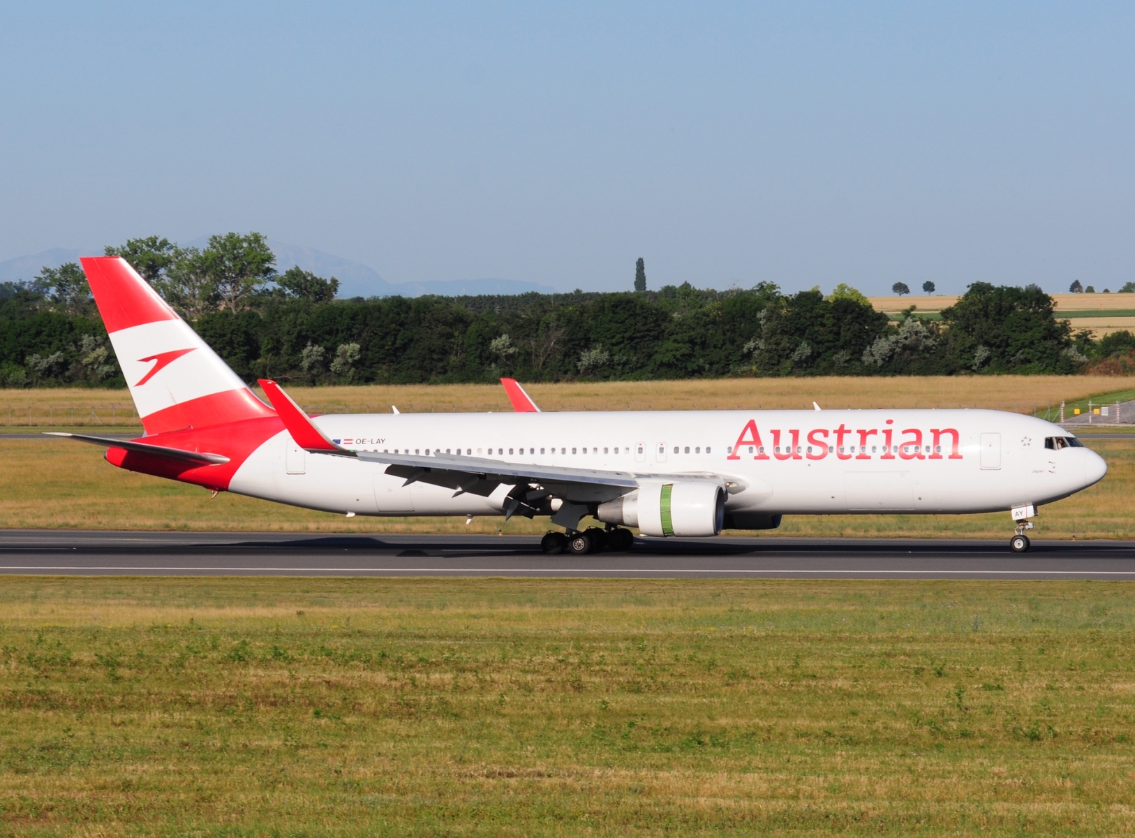 OE-LAY - 767-3Z9(ER)(WL) - Austrian Airlines - VIE - 25-06-2025
