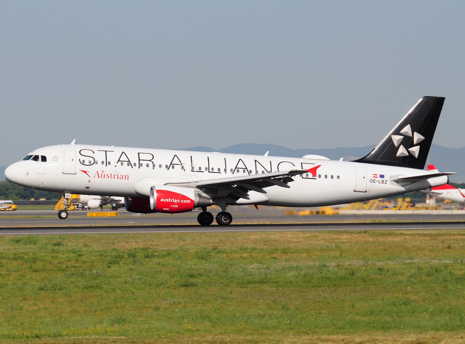 OE-LBZ - A320-214 - Austrian Airlines - VIE - 26-06-2025