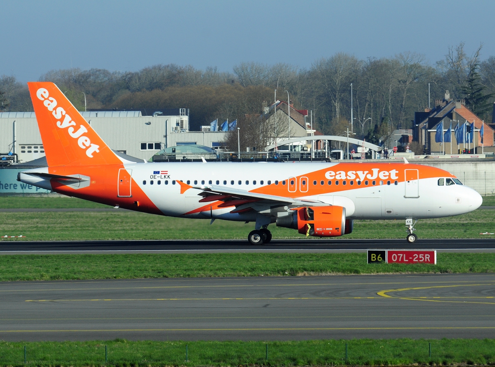 OE-LKK - A319-111 - easyJet Europe - BRU - 01-04-2025