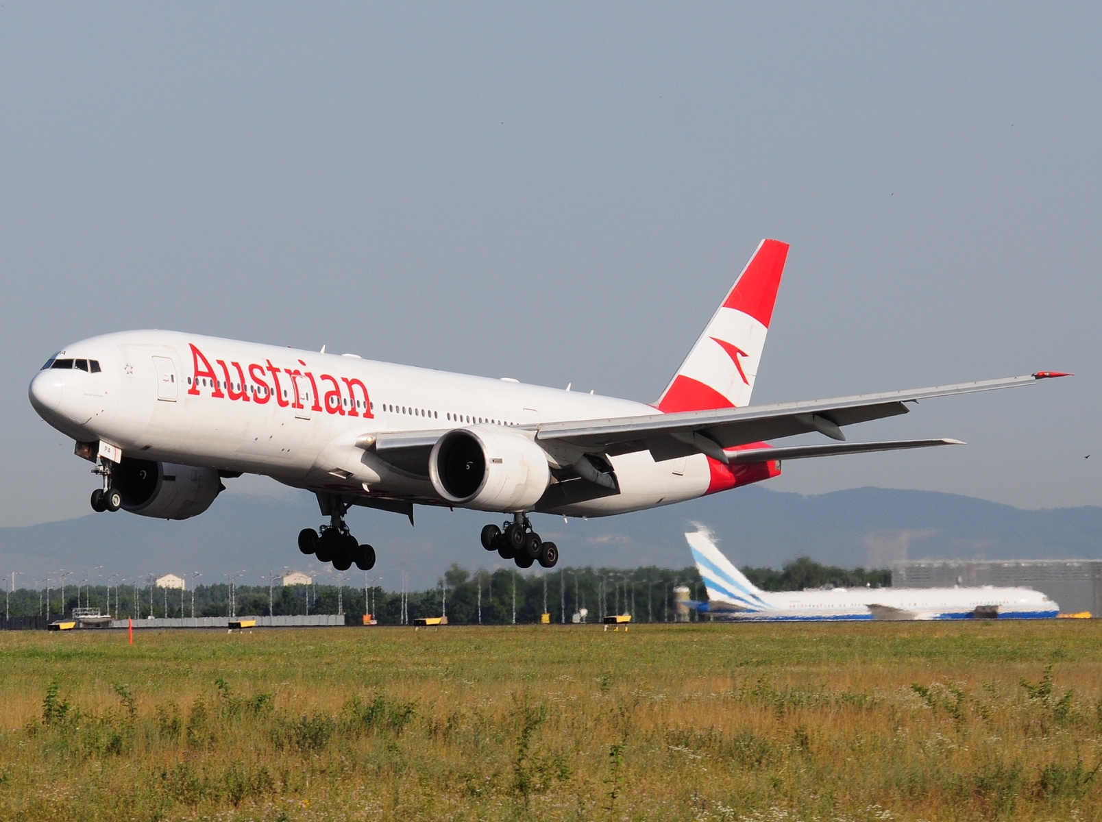OE-LPA - 777-2Z9(ER) - Austrian Airlines - VIE - 26-06-2025a