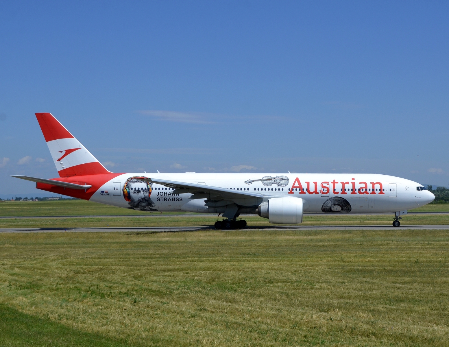 OE-LPF - 777-2Q8(ER) - Austrian Airlines - VIE - 24-06-2025