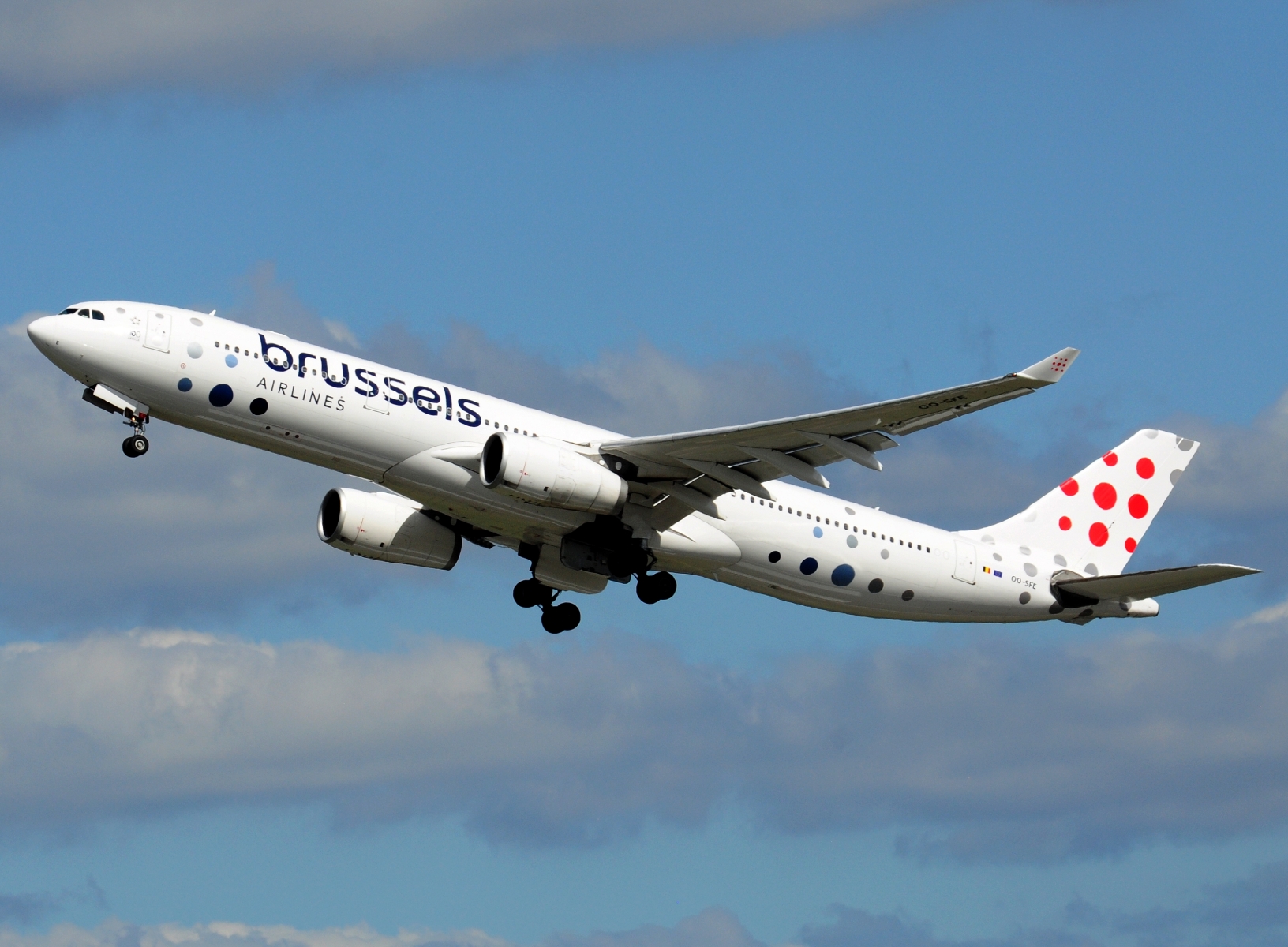 OO-SFE - 330-343 - Brussels Airlines - BRU - 24-08-2025