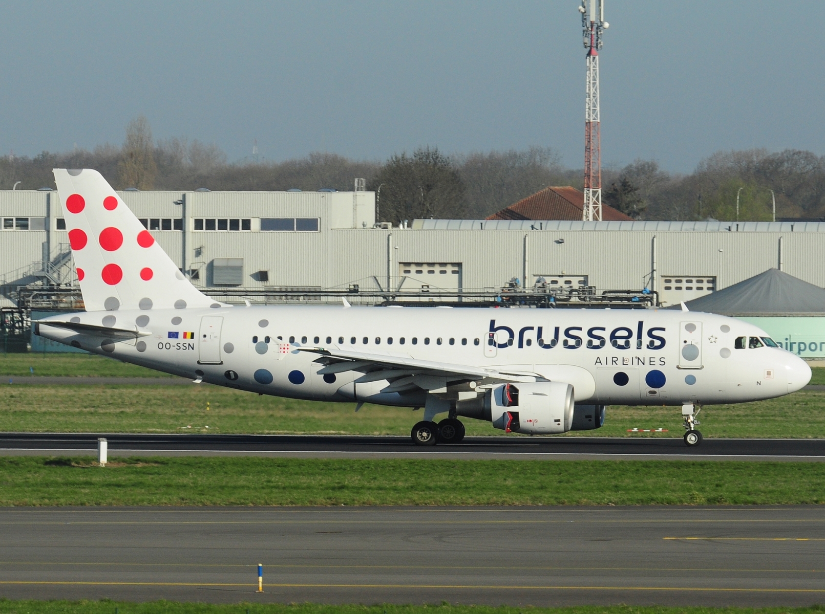 OO-SSN - A319-112 - Brussels Airlines - BRU - 01-04-2025