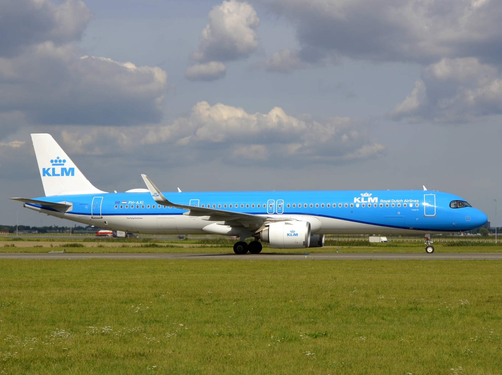 PH-AXI - A321-252NX(WL) - KLM Royal Dutch Airlines - AMS - 25-08-2025