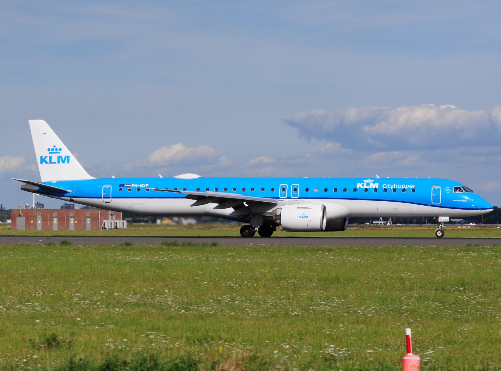 PH-NXF - ERJ-195-E2 (ERJ-190-400 STD) - KLM Cityhopper - AMS - 25-08-2025