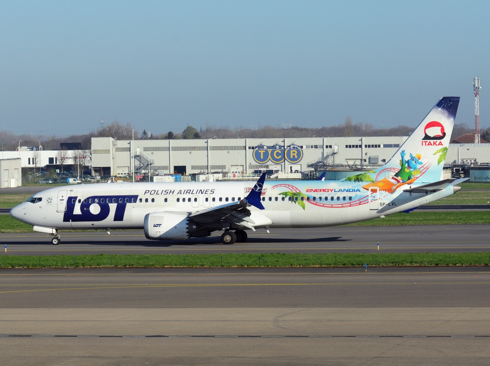 SP-LVL - 737-8 MAX - LOT _ Polish Airlines - BRU - 01-04-2025