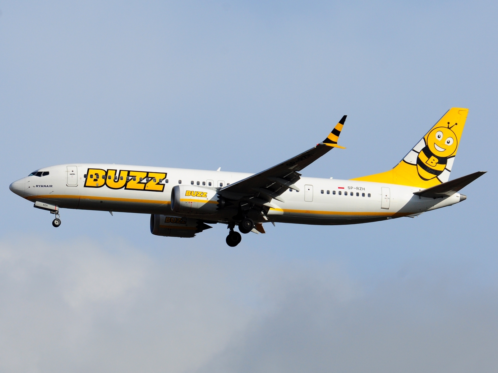 SP-RZH - 737-8-200 MAX - Buzz - ATH - 03-04-2025