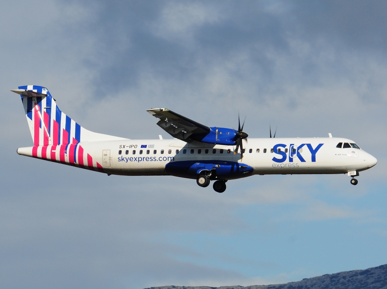 SX-IPO - ATR 72-600 (72-212A) - Sky Express - ATH - 03-04-2025
