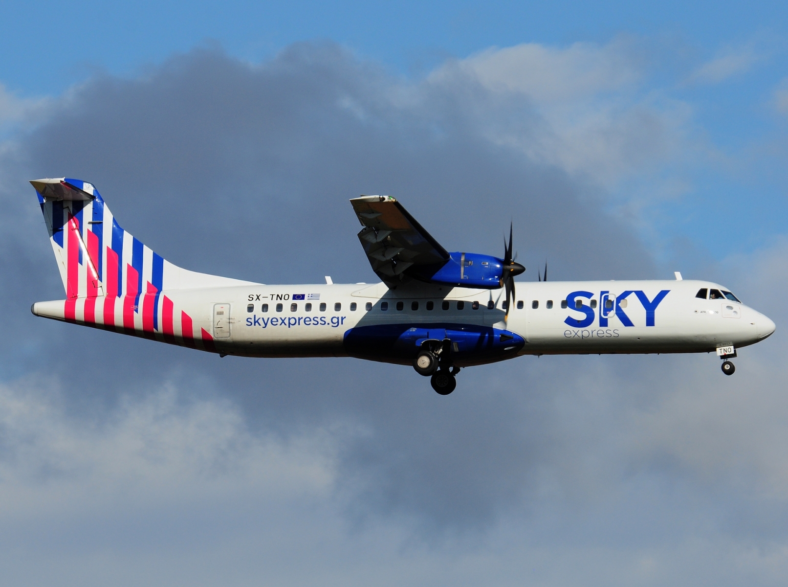 SX-TNO - ATR 72-600 (72-212A) - Sky Express - ATH - 03-04-2025