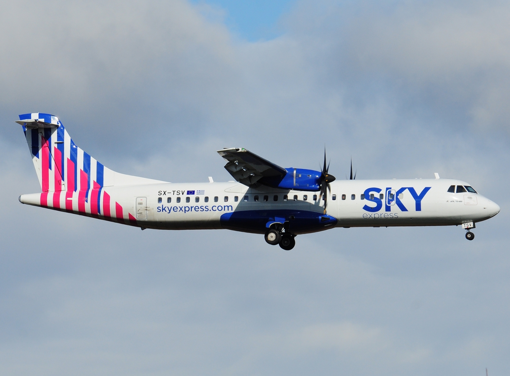 SX-TSV - ATR 72-600 (72-212A) - Sky Express - ATH - 03-04-2025