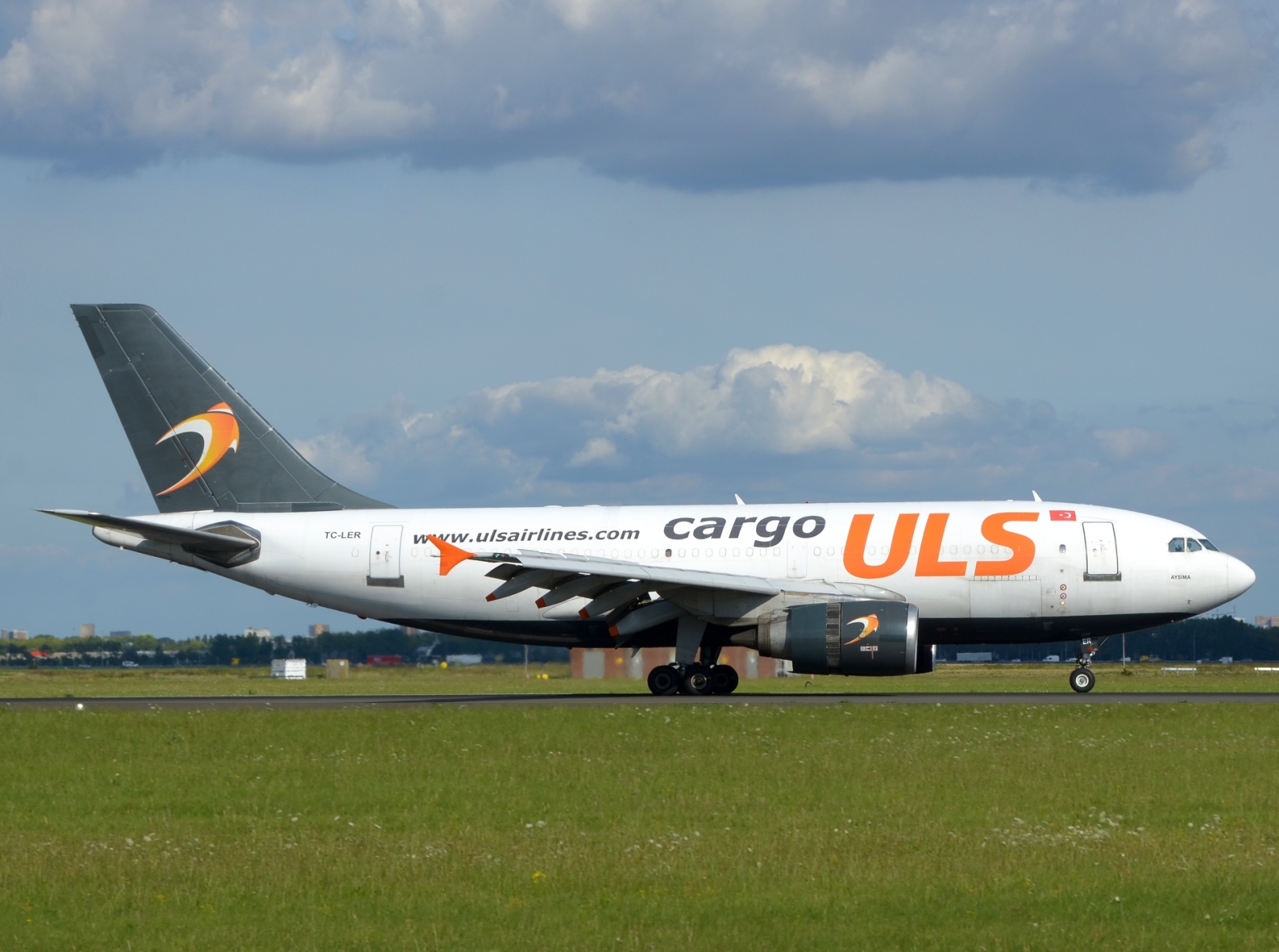 TC-LER - A310-308F - ULS Airlines Cargo - AMS - 25-08-2025
