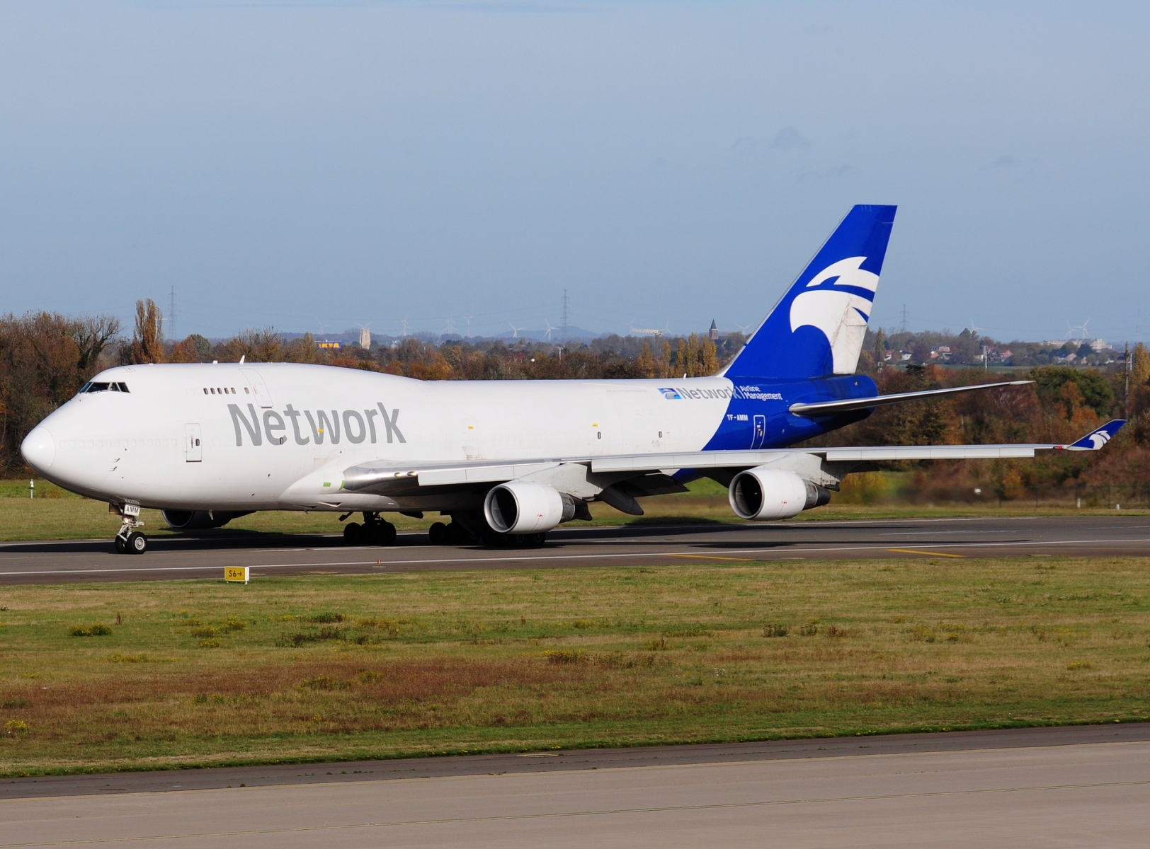 TF-AMM - 747-4H6 - Network Aviation - LGG - 04-11-2025