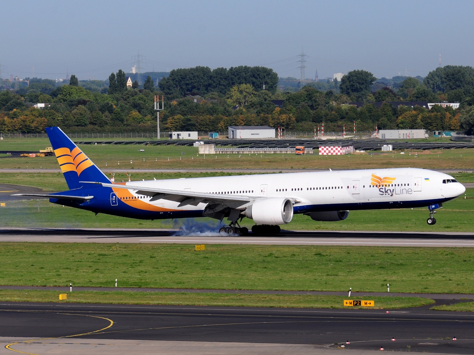 UR-AZR - 777-31H(ER) - Skyline Express Airline - DUS - 19-08-2025
