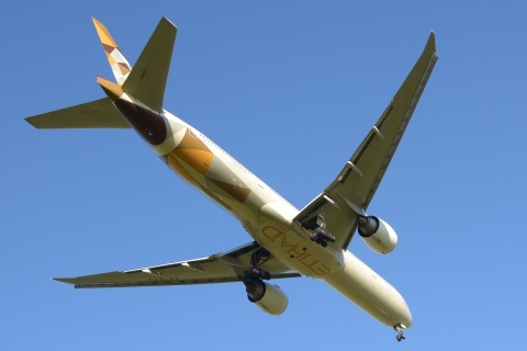 A6-ETG - 777-3FX(ER) - Etihad Airways - VIE - 25-06-2025