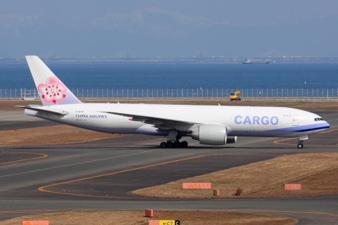 B-18776 - 777-F - China Airlines - NGO - 18-03-2025