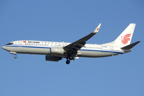 B-5582 - 737-89L(WL) - Air China - PEK - 12-03-2025