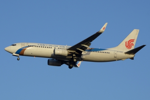 B-7597 - 737-89L(WL) - Dalian Airlines - PEK - 12-03-2025