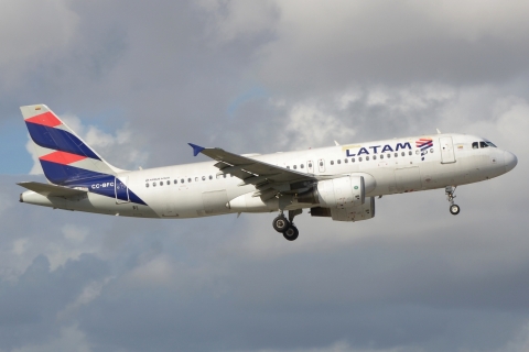 CC-BFC - A320-214 - LATAM Airlines Chile - MIA - 26-11-2025