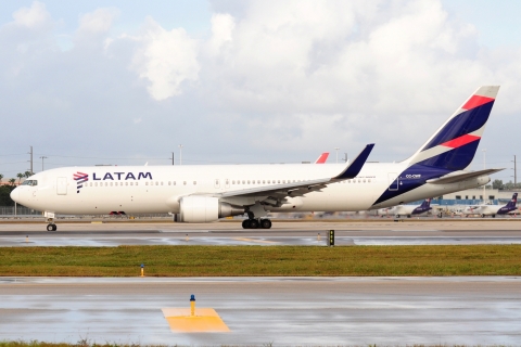 CC-CWF - 767-316(ER)(WL) - LATAM Airlines Chile - MIA - 30-11-2025