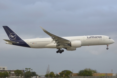 D-AIXY - A350-941 - Lufthansa - MIA - 29-11-2025