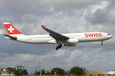 HB-JHK - A330-343 - Swiss - MIA - 26-11-2025b