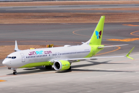 HL7215 - 737-8 MAX - Jin Air - NGO - 18-03-2025b