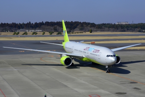 HL7743 - 777-2B5(ER) - Jin Air - NRT - 21-03-2025b