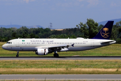 HZ-ASB - A320-214 - Saudi Arabian Airlines - VIE - 24-06-2025