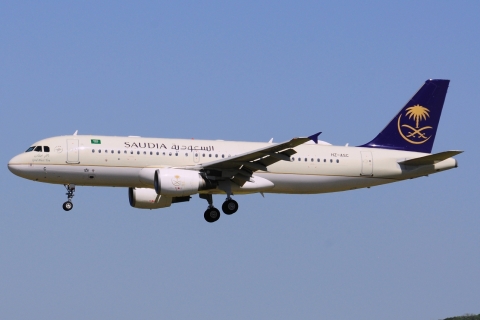 HZ-ASC - A320-214 - Saudi Arabian Airlines - VIE - 25-06-2025