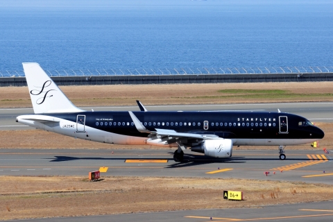 JA25MC - A320-214(WL) - Star Flyer - NGO - 18-03-2025