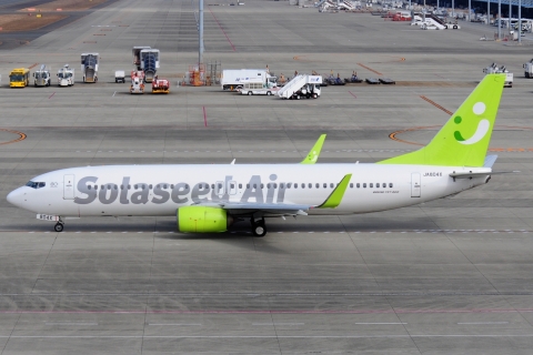 JA804X - 737-86N(W) - Solaseed Air - NGO - 18-03-2025b