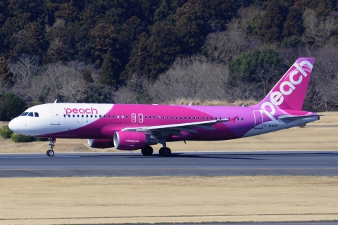 JA818P - A320-214(WL) - Peach - NRT - 21-03-2025