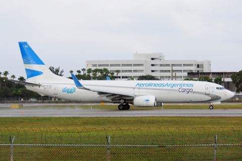 LV-CTC - 737-86J(WL) - Aerolineas Argentinas Cargo - MIA - 30-11-2025b