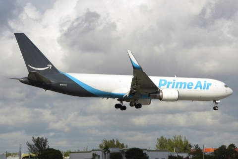 N1373A - 767-31K(ER)(WL) - Amazon Prime Air - MIA - 26-11-2025
