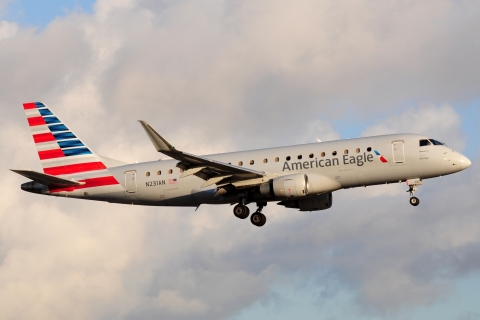 N231AN - ERJ-175LR (ERJ-170-200 LR) - American Eagle - MIA - 26-11-2025