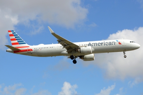 N448AN - A321-253NX(WL) - American Airlines - MIA - 26-11-2025