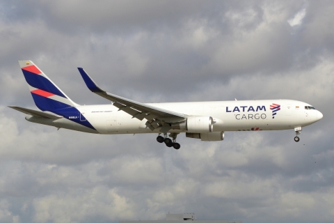 N568LA - 767-316(ER)(WL) - LATAM Cargo Chile - MIA - 26-11-2025