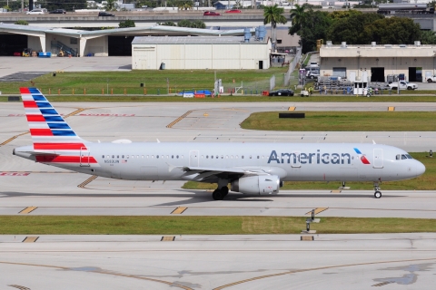 N583UW - A321-231 - American Airlines - FLL - 27-11-2025