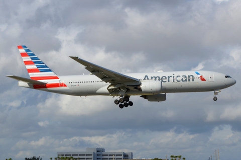 N789AN - 777-223(ER) - American Airlines - MIA - 26-11-2025
