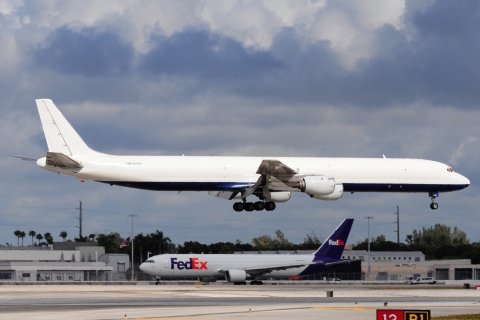 OB-2231P - DC-8-63 - Skybus Jet Cargo - MIA - 26-11-2025b