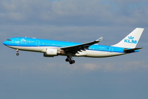 PH-AOE - A330-203 - KLM Royal Dutch Airlines - AMS - 25-08-2025