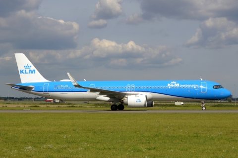 PH-AXI - A321-252NX(WL) - KLM Royal Dutch Airlines - AMS - 25-08-2025