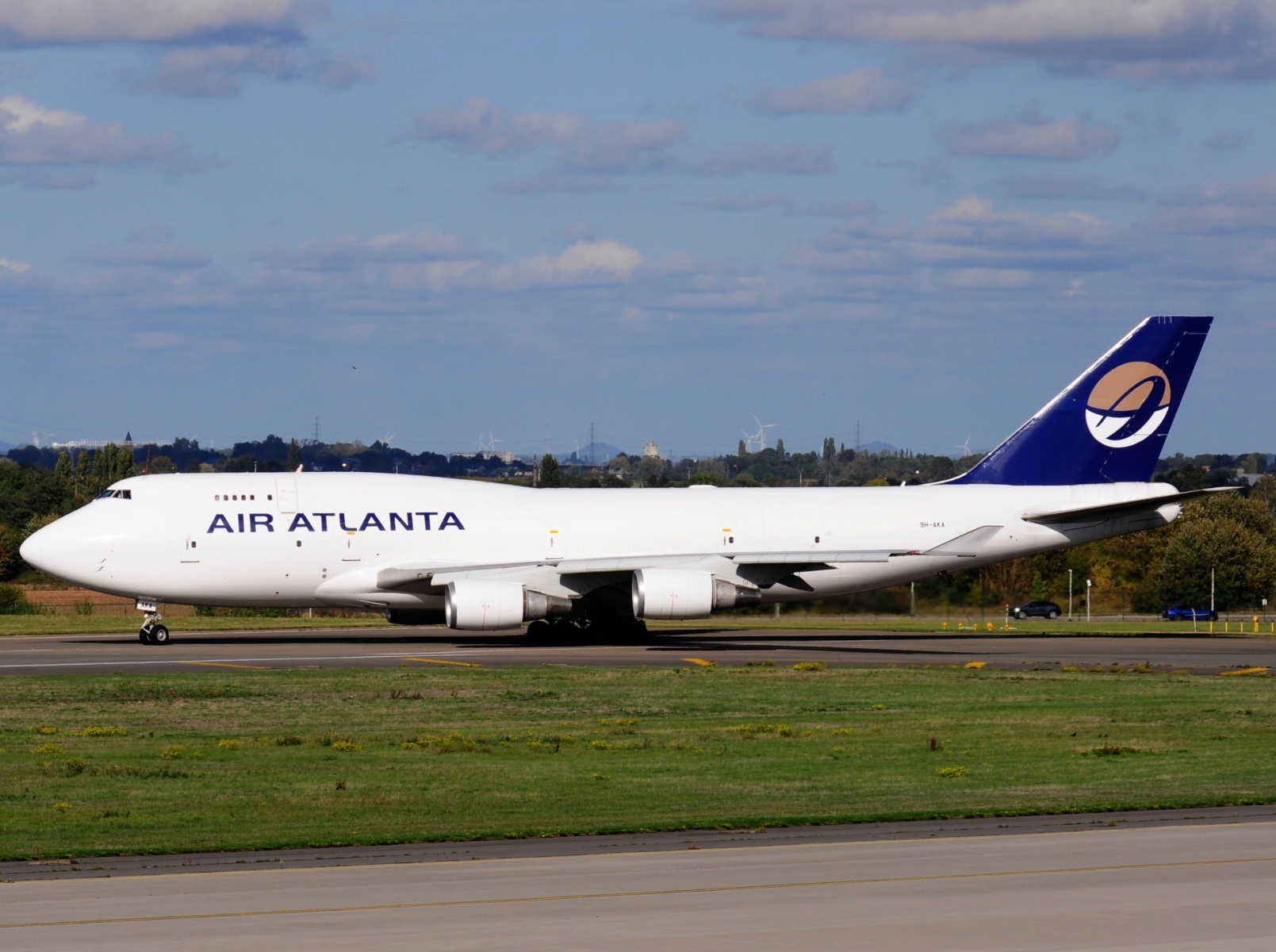 9H-AKA _ 747-45E _ Air Atlanta Icelandic _ LGG _ EBLG _ 12-10-2026