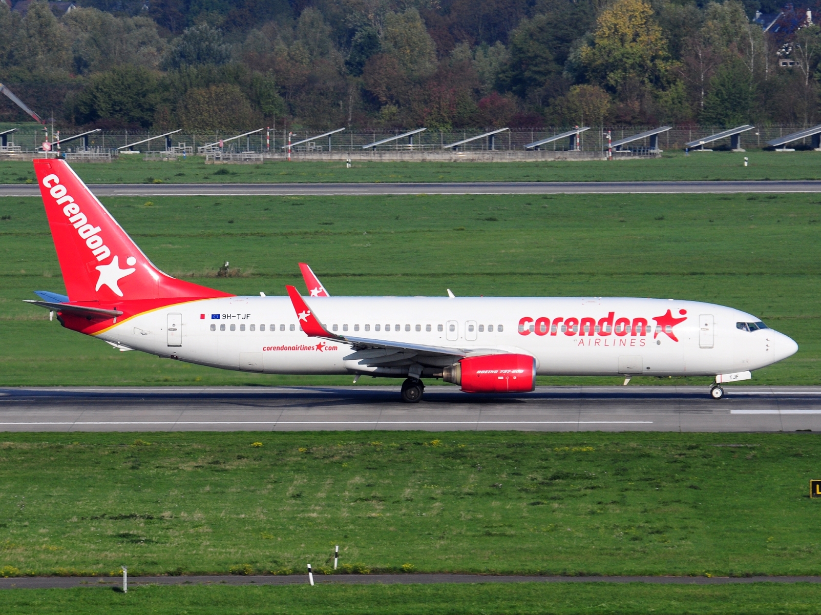 9H-TJF _ 737-85R(WL) _ Corendon Airlines Europe _ DUS _ EDDL _ 04-10-2026