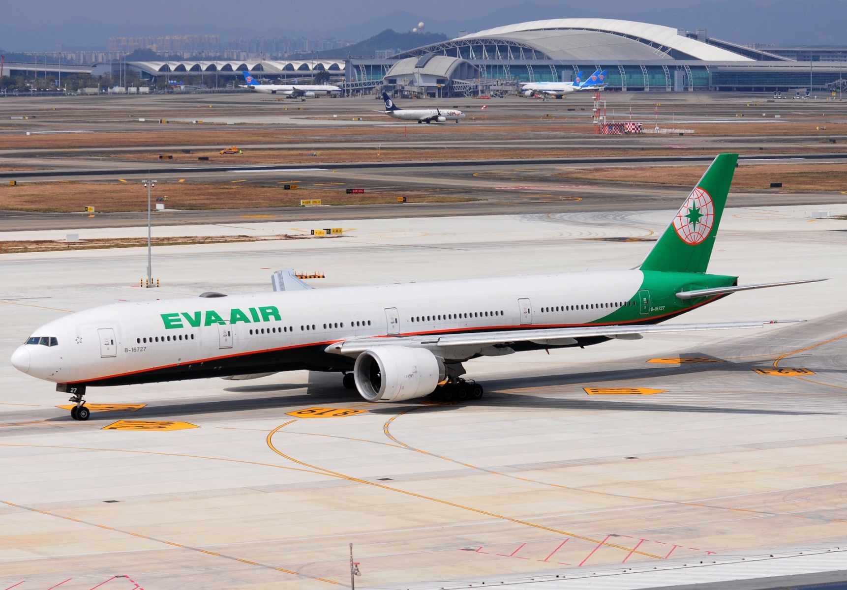 B-16727 _ 777-35E(ER) _ EVA Air _ CAN _ ZGGG _ 07-02-2026