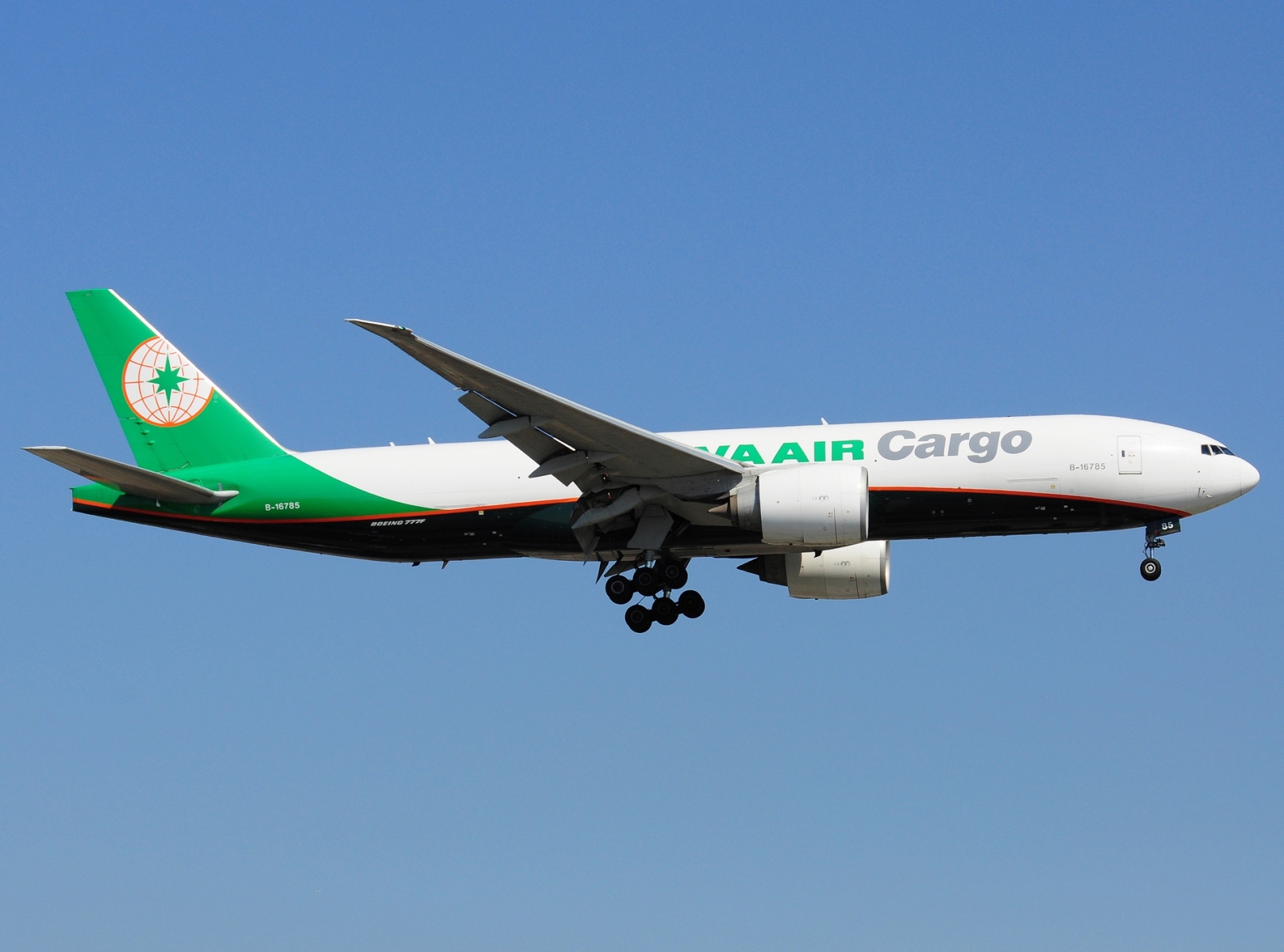 B-16785 _ 777-F _ EVA Air Cargo _ YYZ _ CYYZ _ 27-06-2026