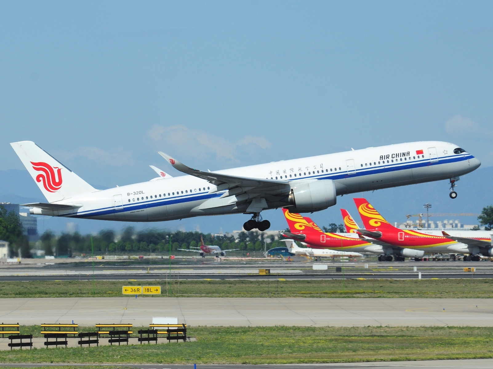 B-32DL _ A350-941 _ Air China _ PEK _ ZBAA _ 28-04-2026