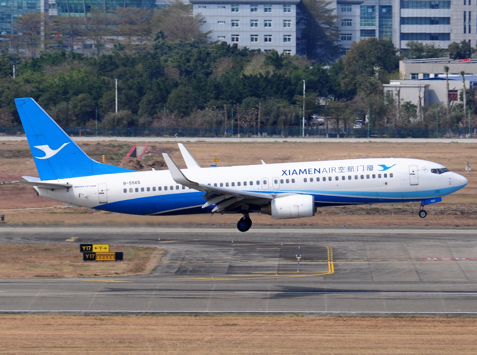 B-5565 _ 737-86N(WL) _ Xiamen Airlines _ CAN _ ZGGG _ 08-02-2026