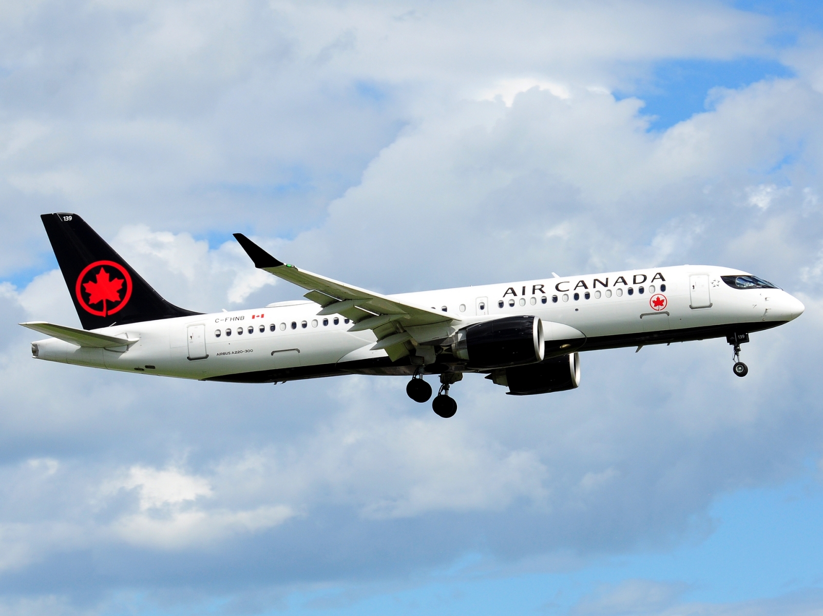 C-FHNB _ A220-300 _ Air Canada _ YUL _ CYUL _ 24-06-2026